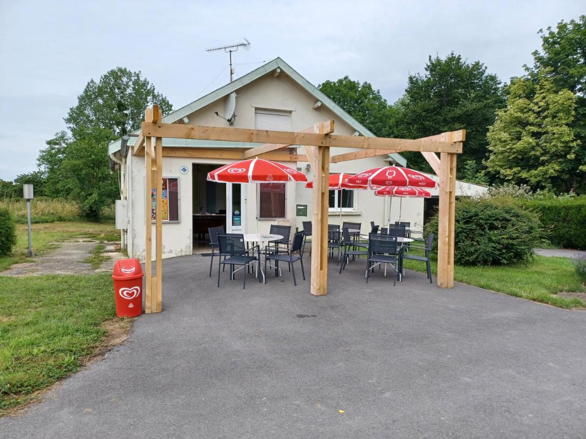 Camping Le Vallage Attigny Экстерьер фото