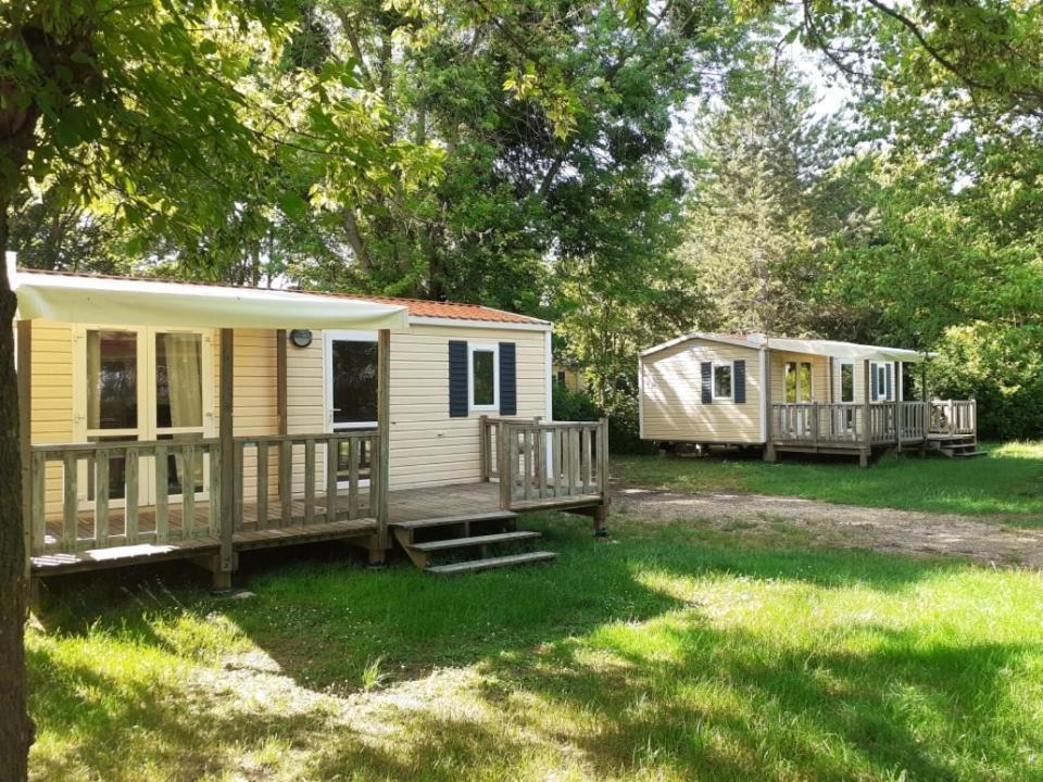 Camping Le Vallage Attigny Экстерьер фото